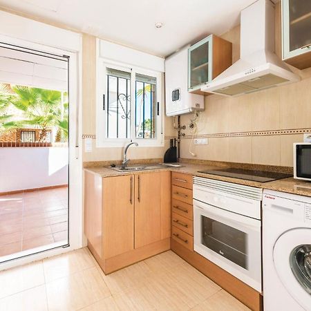 Beautiful apartment in Oropesa del Mar with 2 Bedrooms&Outdoor swimming pool Buitenkant foto