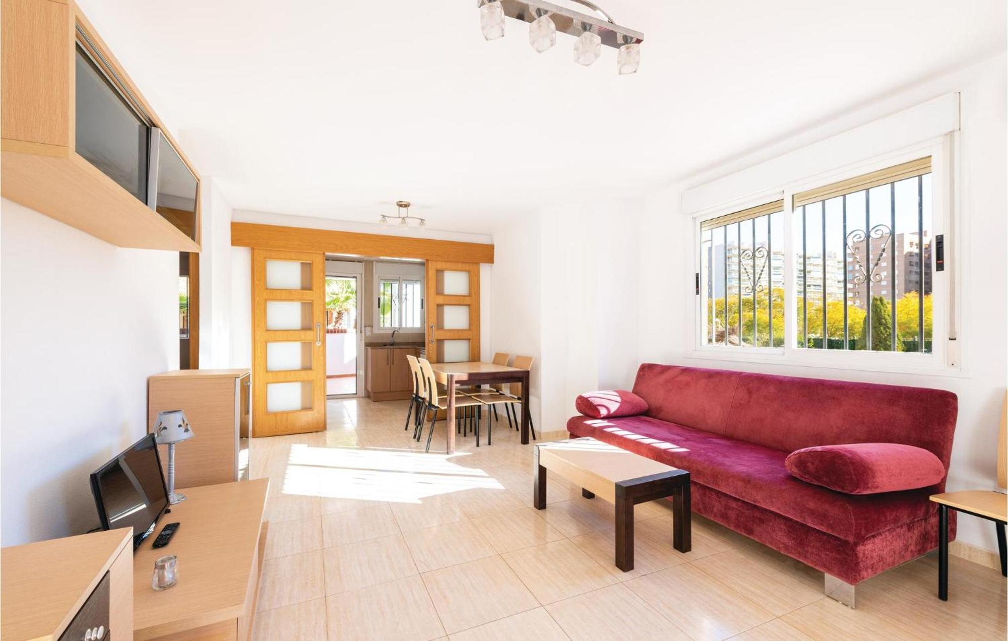 Beautiful apartment in Oropesa del Mar with 2 Bedrooms&Outdoor swimming pool Buitenkant foto