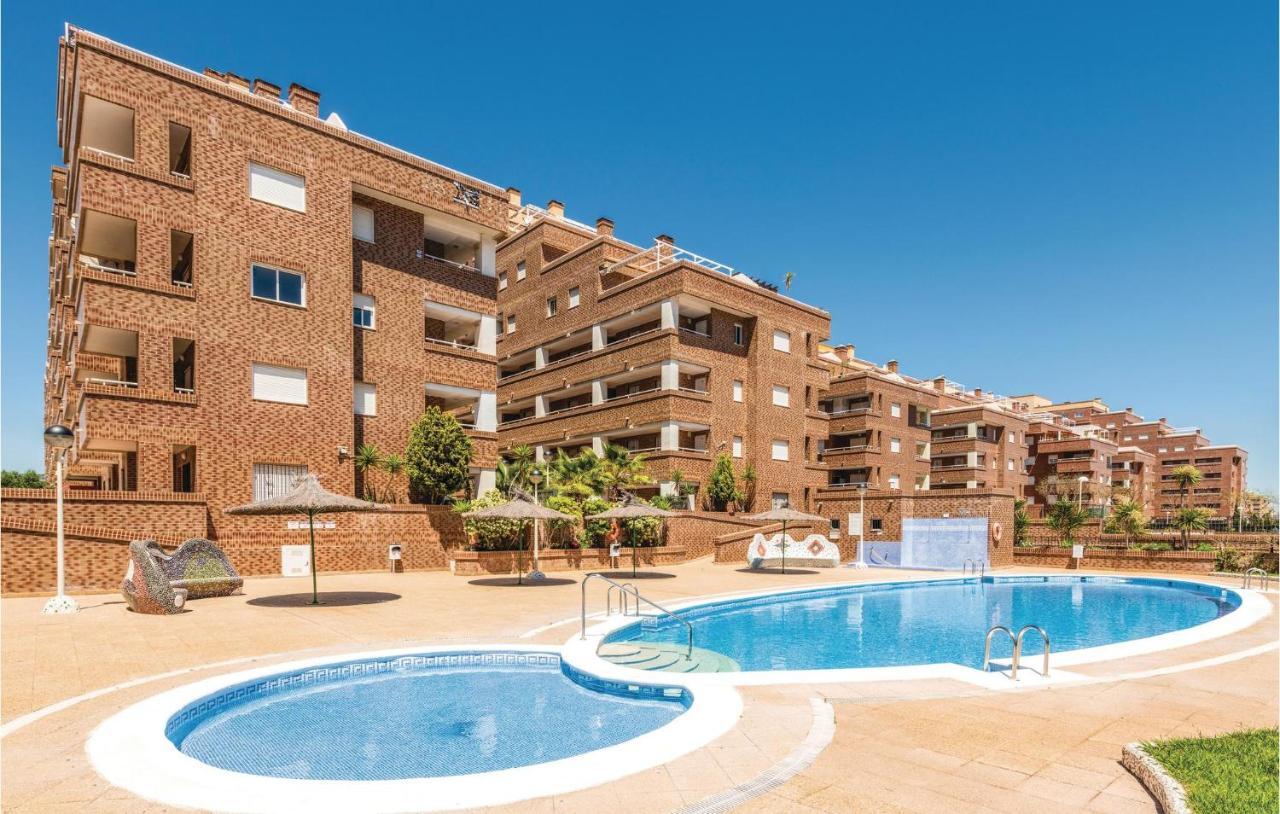 Beautiful apartment in Oropesa del Mar with 2 Bedrooms&Outdoor swimming pool Buitenkant foto